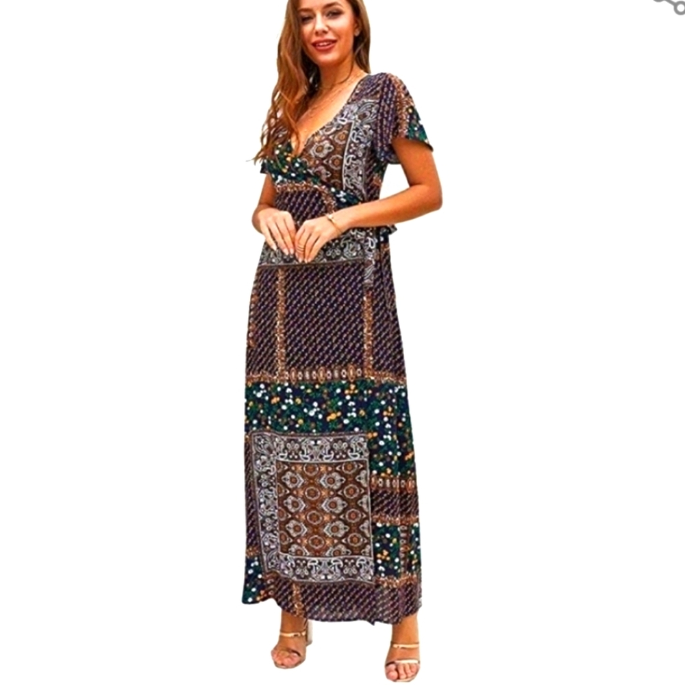 Bohemian Chic. Wrap dress. Ties at waist. Large.